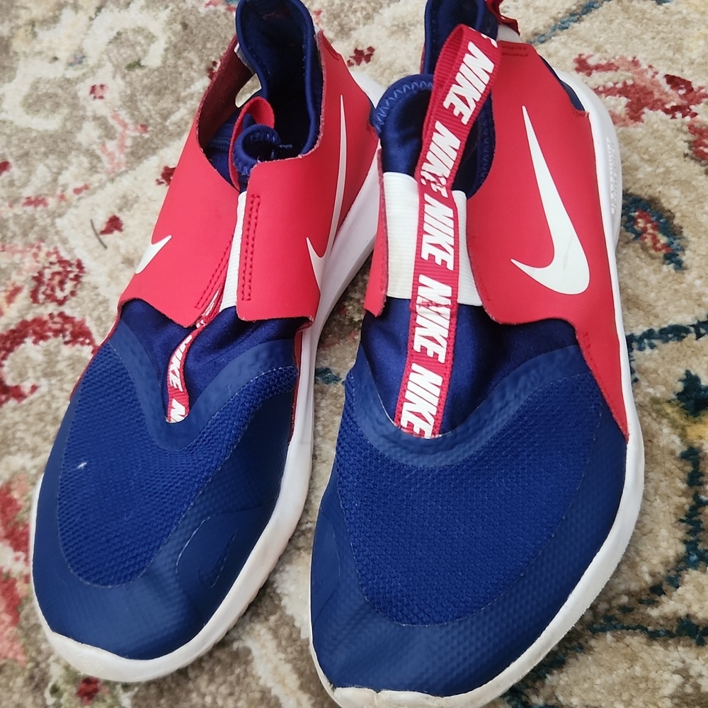 Nike Big Boy Runners. 5 Pairs Slip-On Sneakers - Black, Red, Blue, Green 5 Pairs - Picture 7 of 7